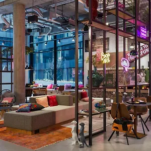 Moxy Frankfurt Center מלון פרנקפורט